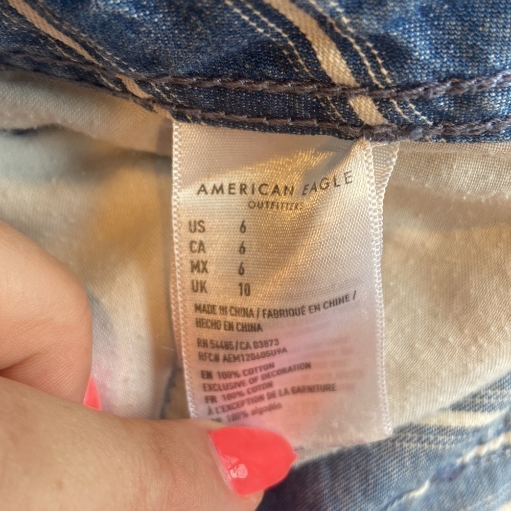 American Eagle Women's Stripped Denim Paper Bag Waist with Tie Belt Shorts - 6 - Picture 5 of 5